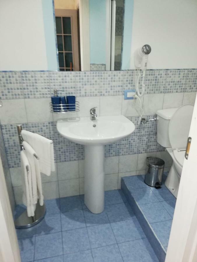B & B Amici Dell'Etna Nicolosi Bagian luar foto