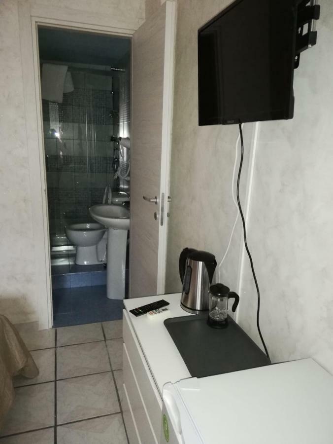 B & B Amici Dell'Etna Nicolosi Bagian luar foto