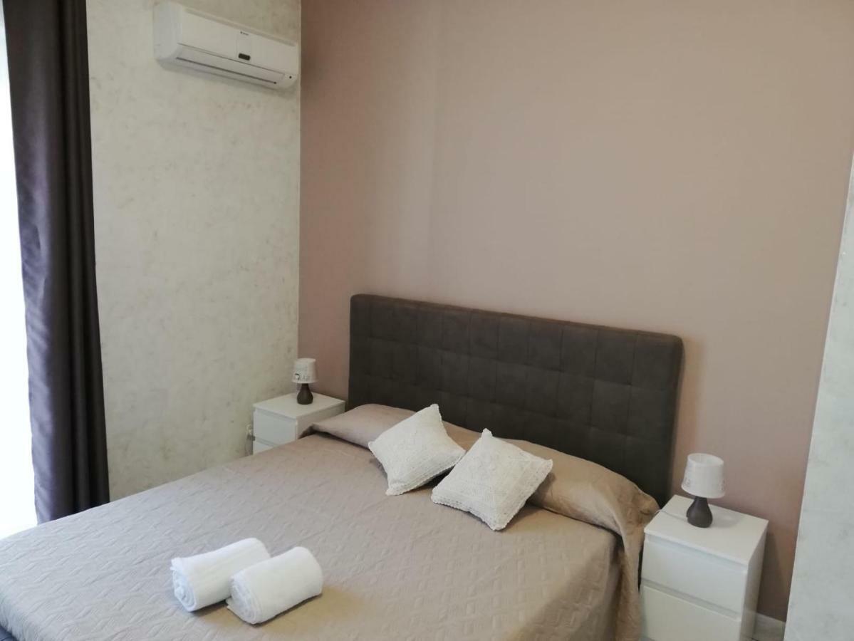 B & B Amici Dell'Etna Nicolosi Bagian luar foto