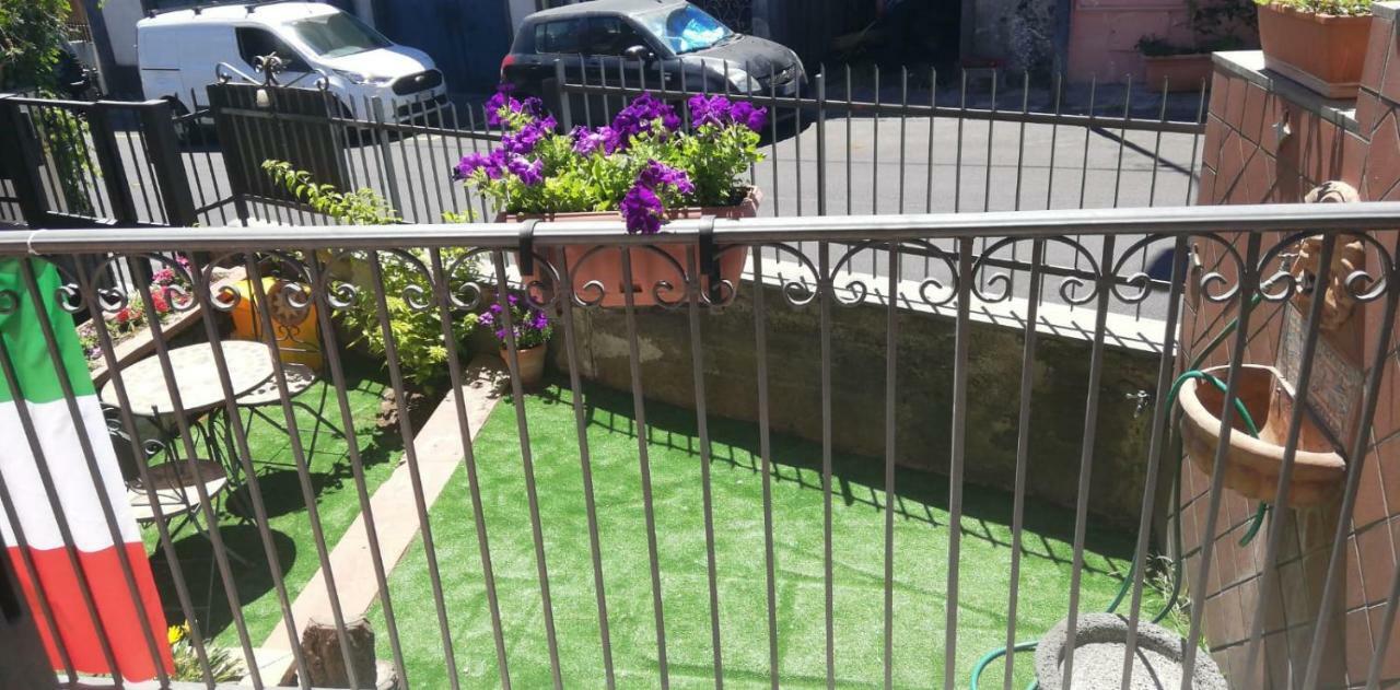 B & B Amici Dell'Etna Nicolosi Bagian luar foto